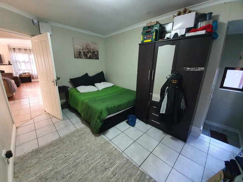 To Let 4 Bedroom Property for Rent in University Estate Western Cape